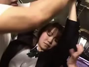 電車癡漢 日本學妹在巴士上強迫騷擾輪姦